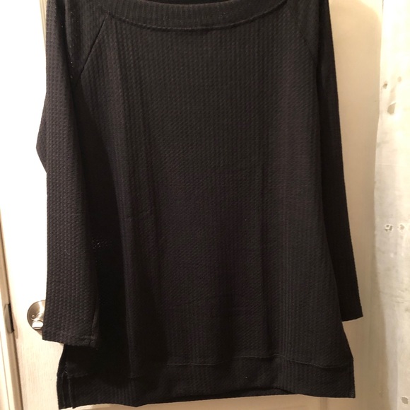 LAST ONE! Black Cable knit sweater - Picture 7 of 7